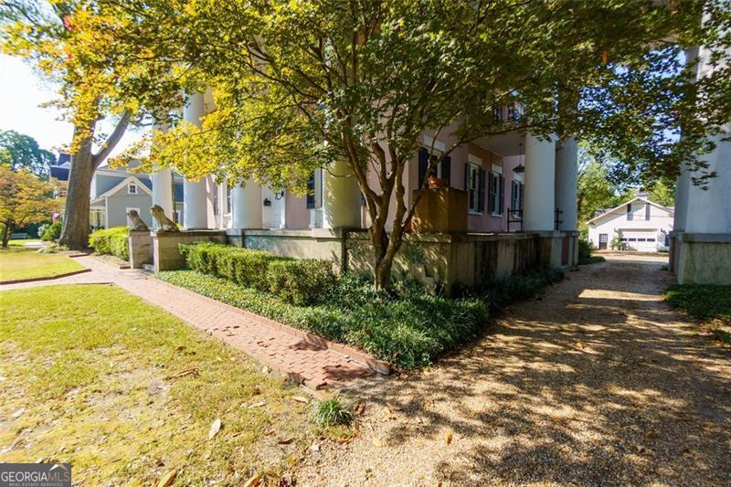303 KENNESAW AVE NW