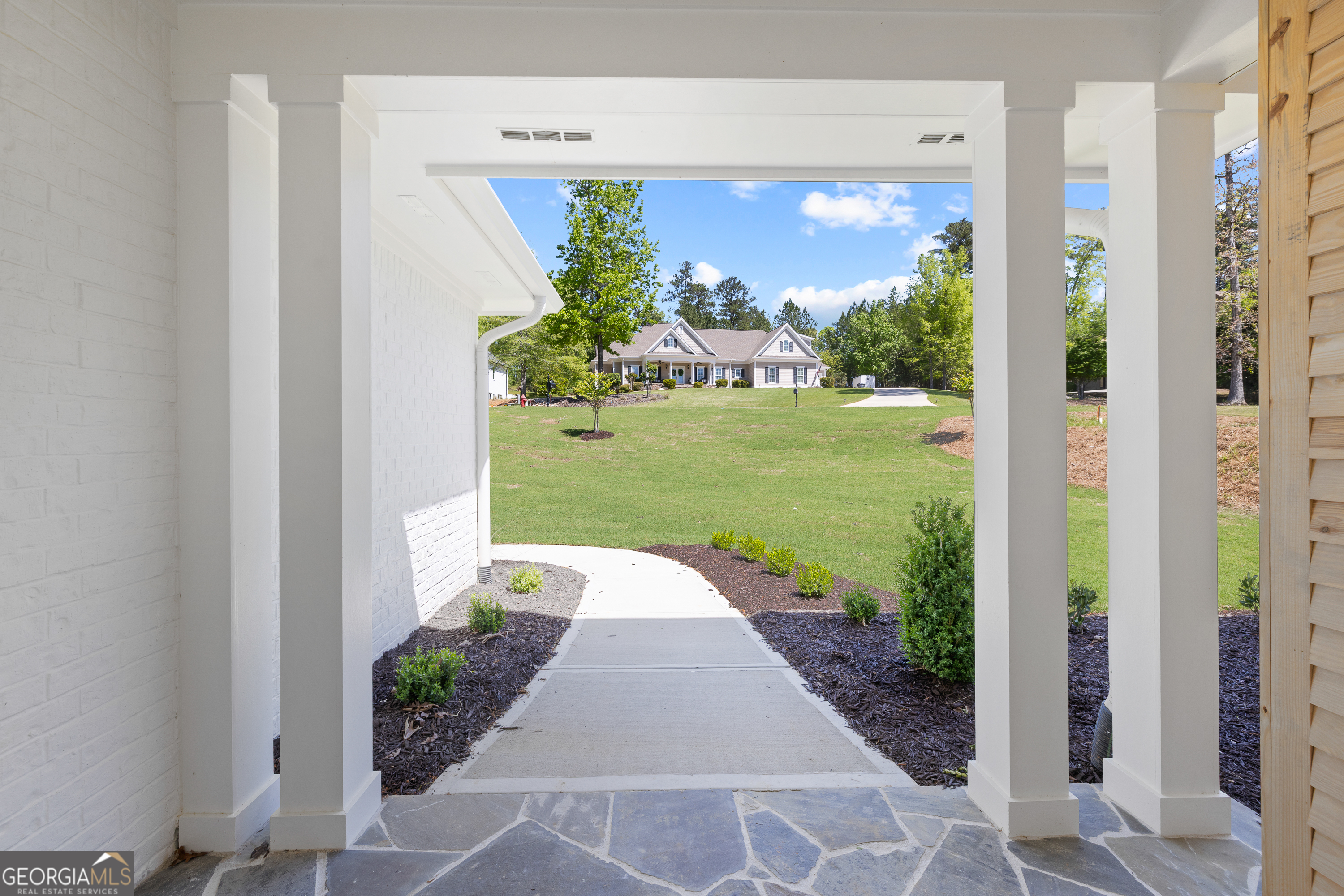 1270 Glen Eagle DR