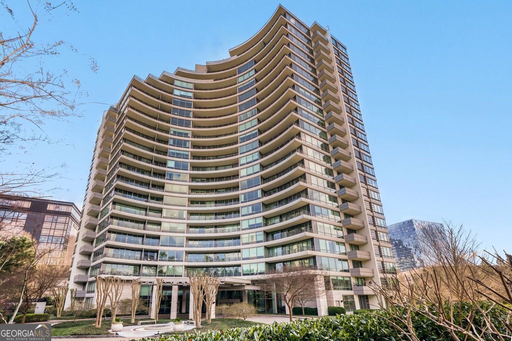 Photo of 700 Park Regency Place #1207, Atlanta, GA 30326 (MLS # 10851439)
