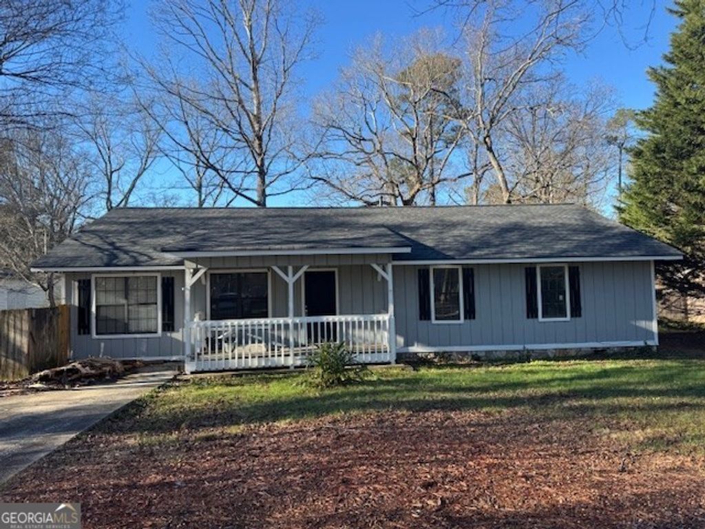 Photo of 405 Bob Wood Drive, Loganville, GA 30052 (MLS # 10714060)