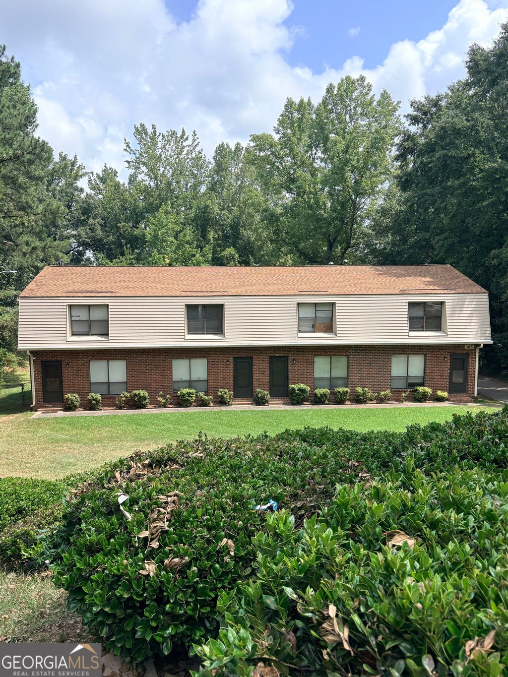 Photo of 165 Hunters Ln #B, Fayetteville, GA 30215 (MLS # 10835754)