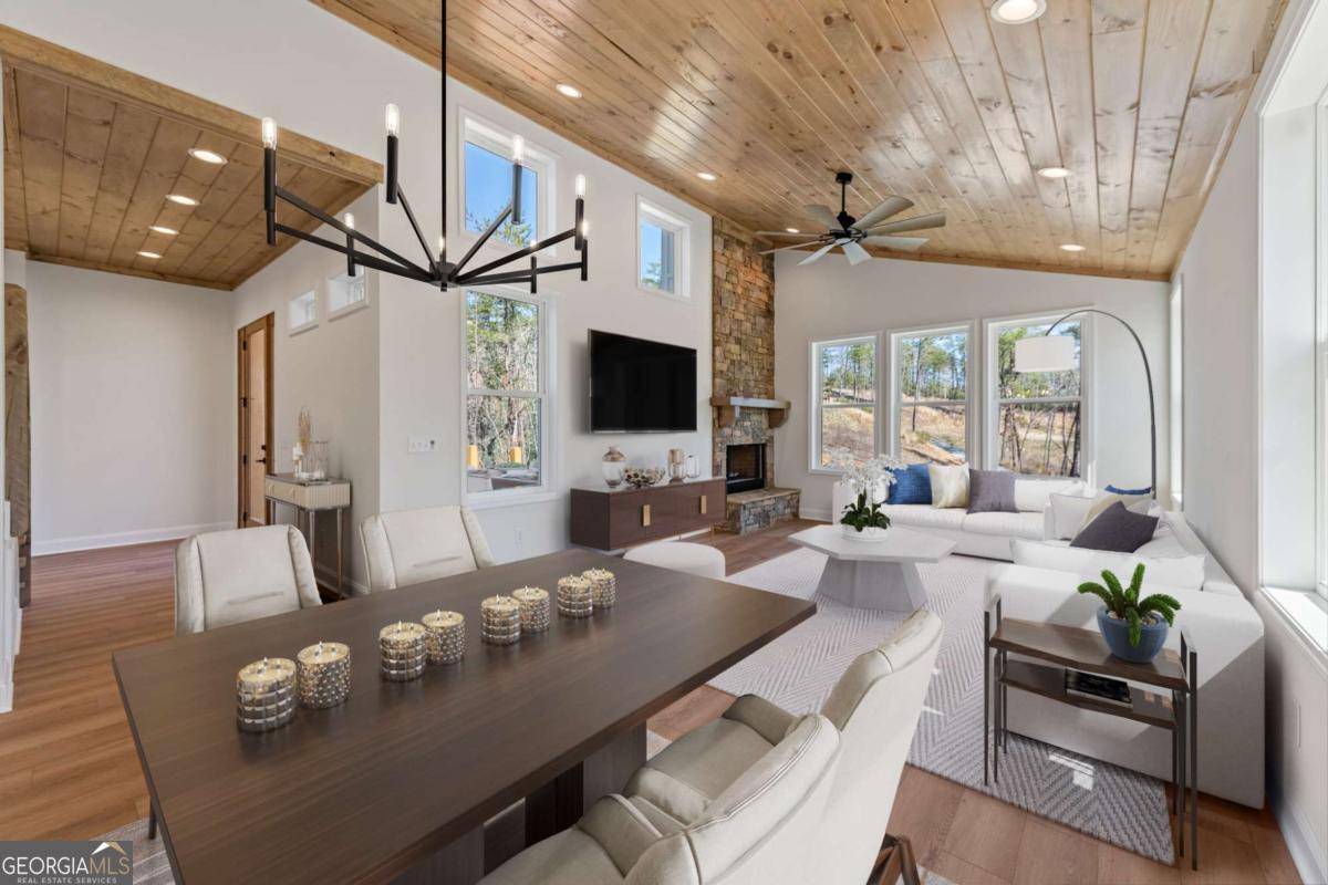 295 Mountain Laurel RDG