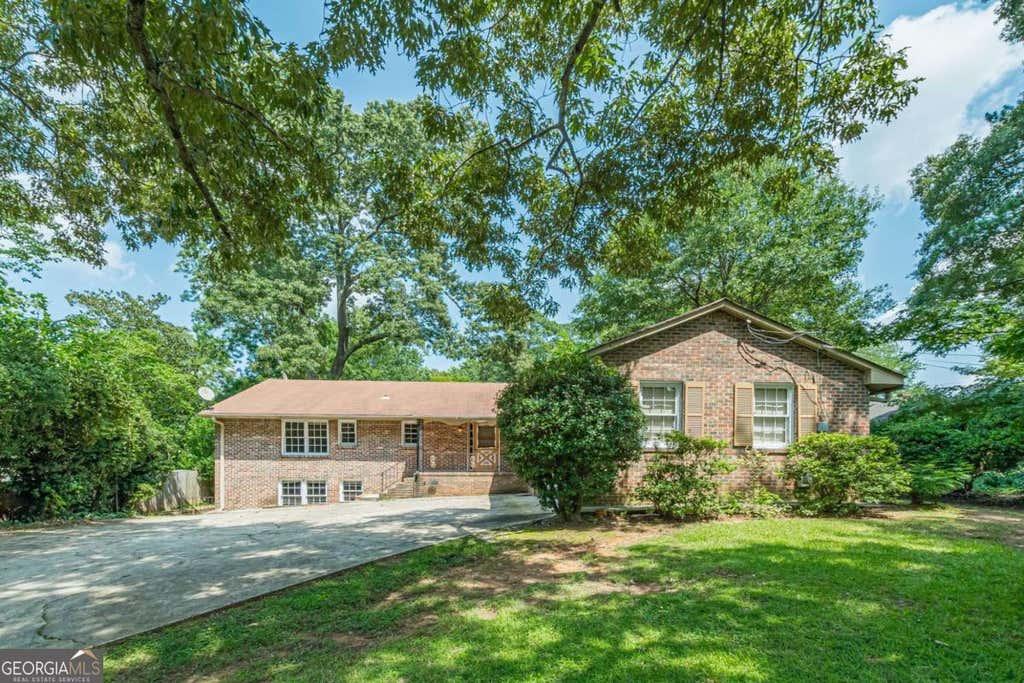 Photo of 3294 Old Jonesboro Road, Hapeville, GA 30354 (MLS # 10816076)