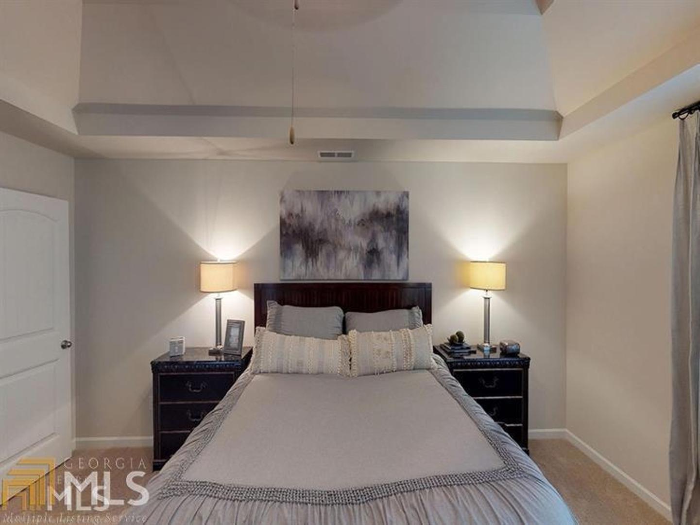 Lovejoy Crossing - Residential