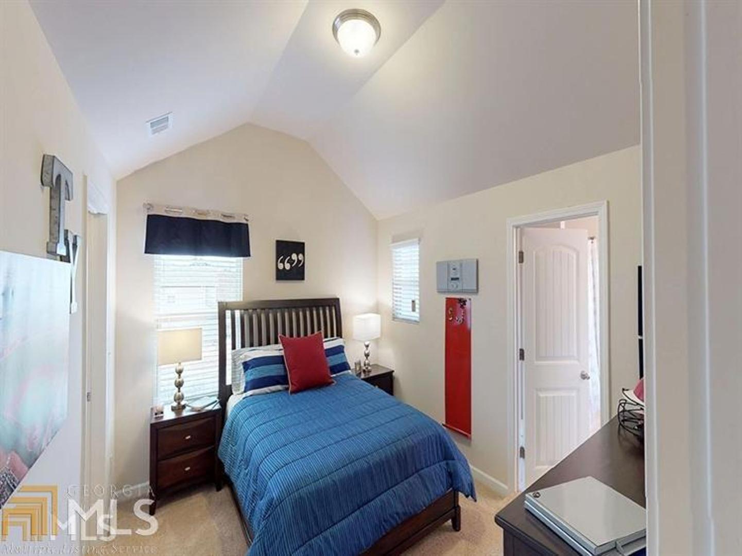 Lovejoy Crossing - Residential