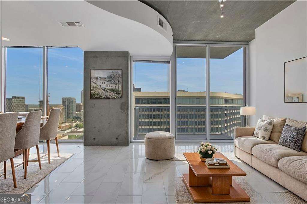 855 Peachtree ST NE 2812