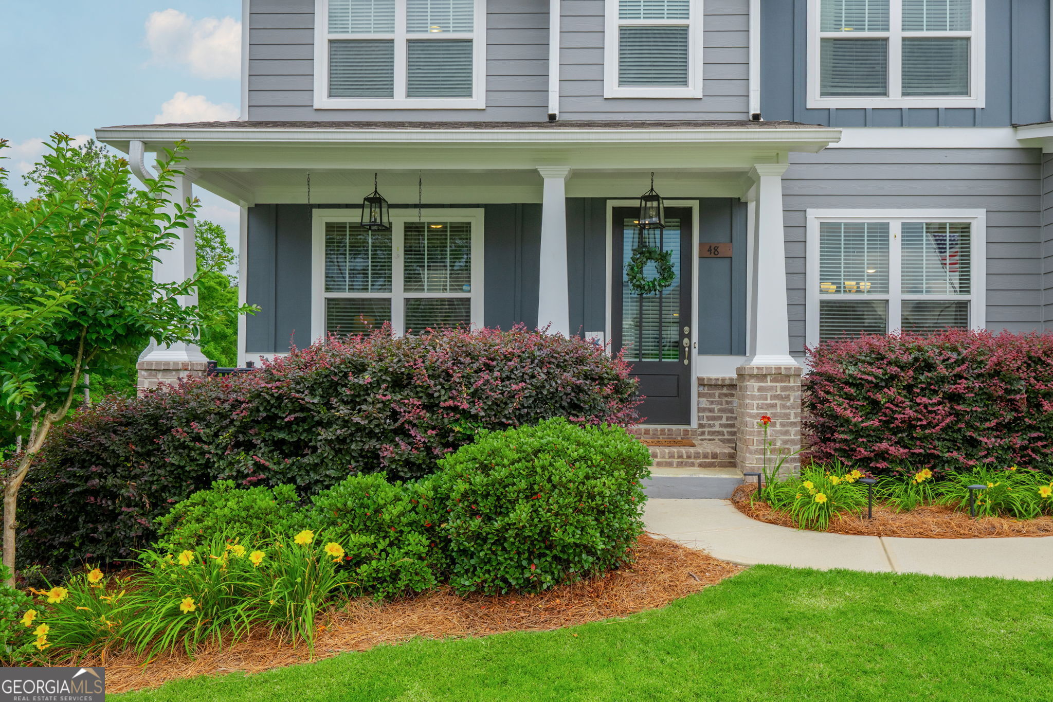 48 Violet LN
