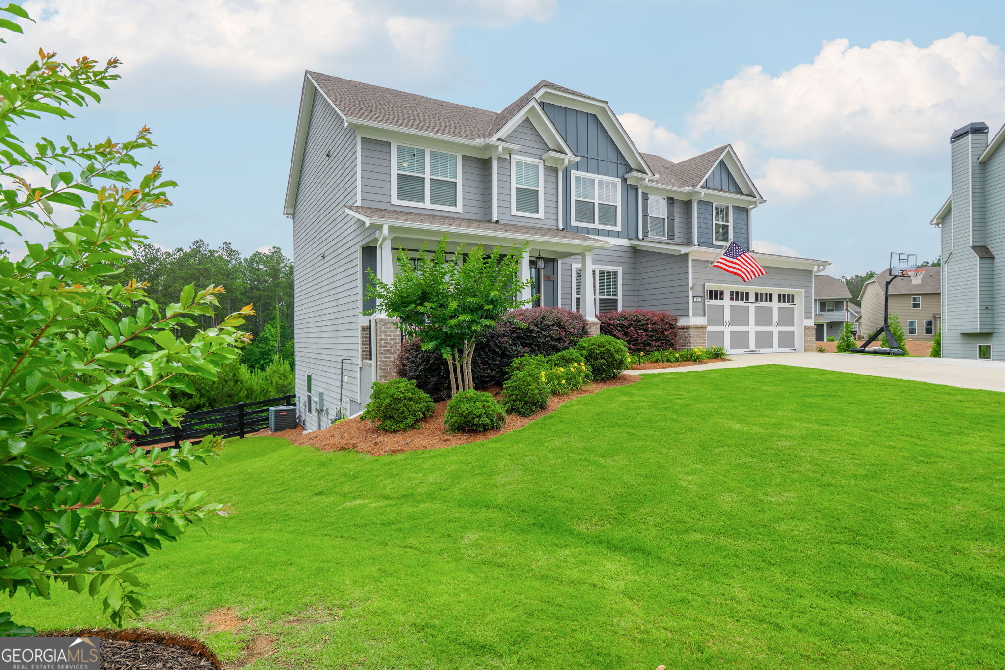 48 Violet LN