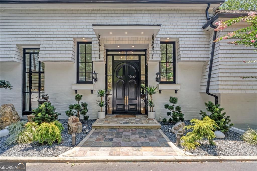 3946 Paces Ferry RD NW