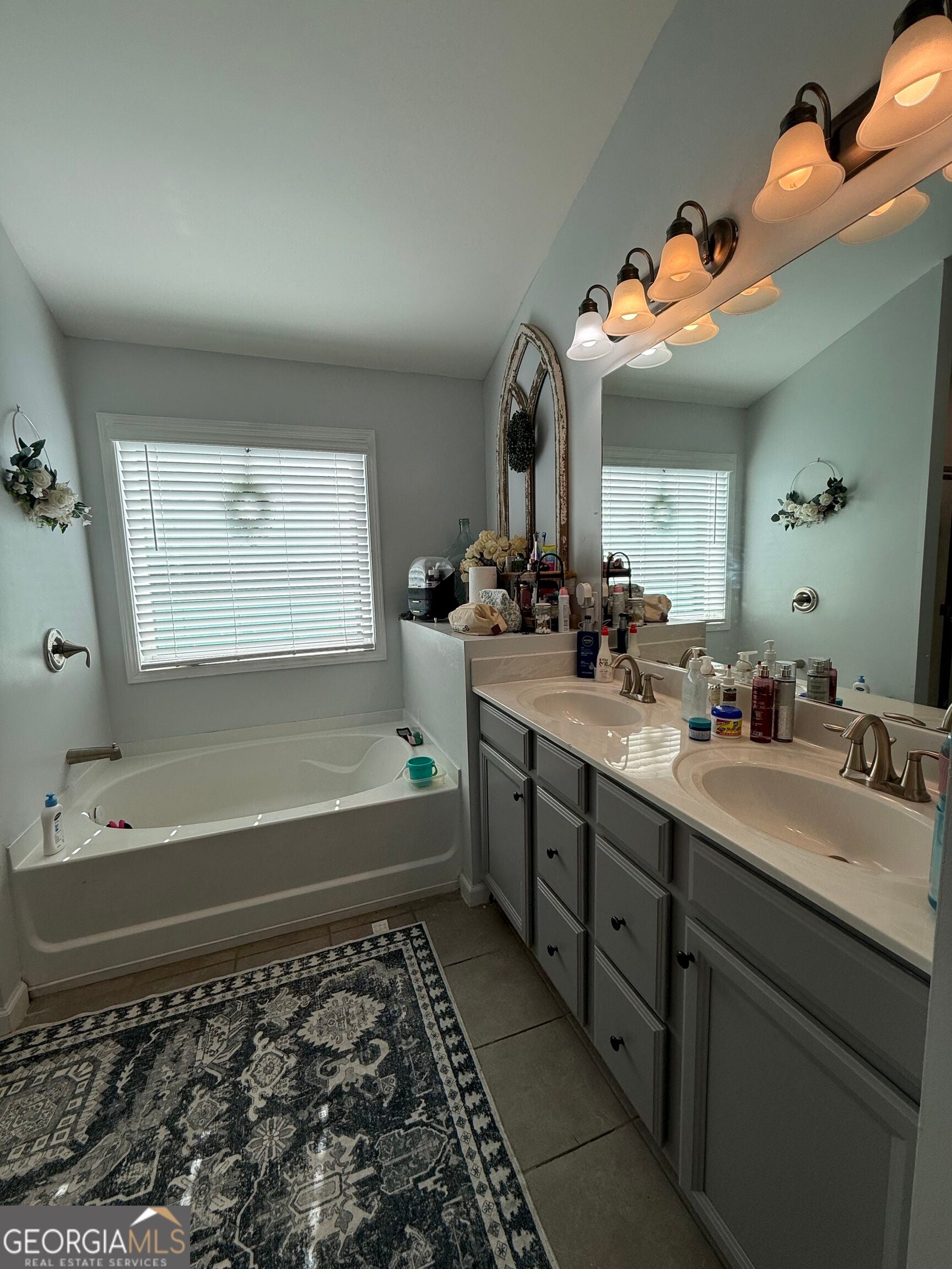 1241 Foxcroft Lane