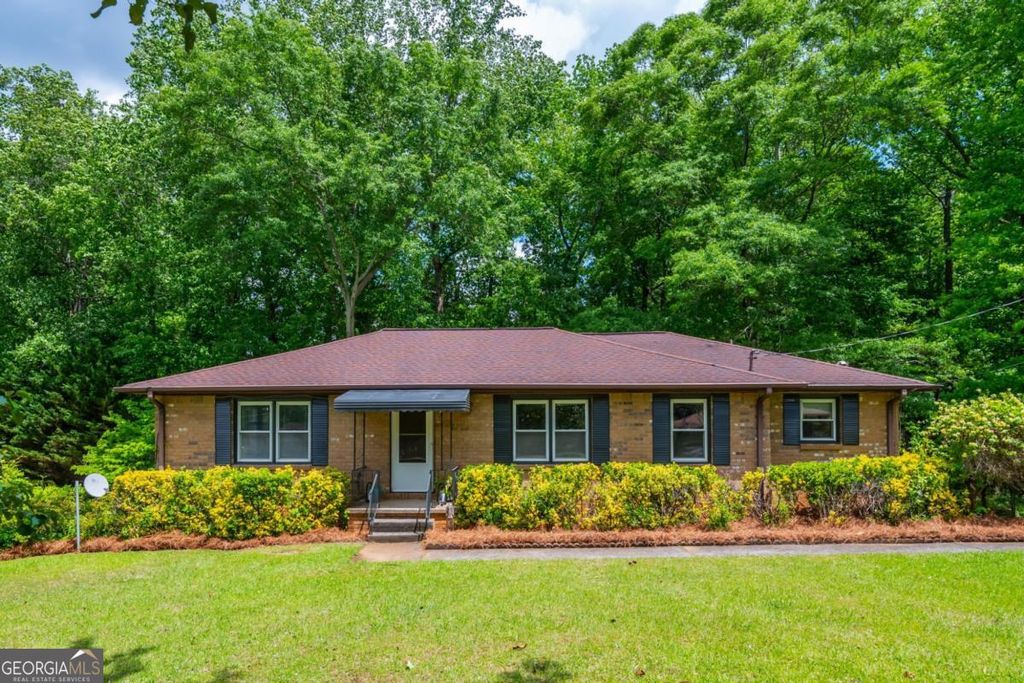 Photo of 2621 Hereford Court SW, Marietta, GA 30008 (MLS # 10755659)