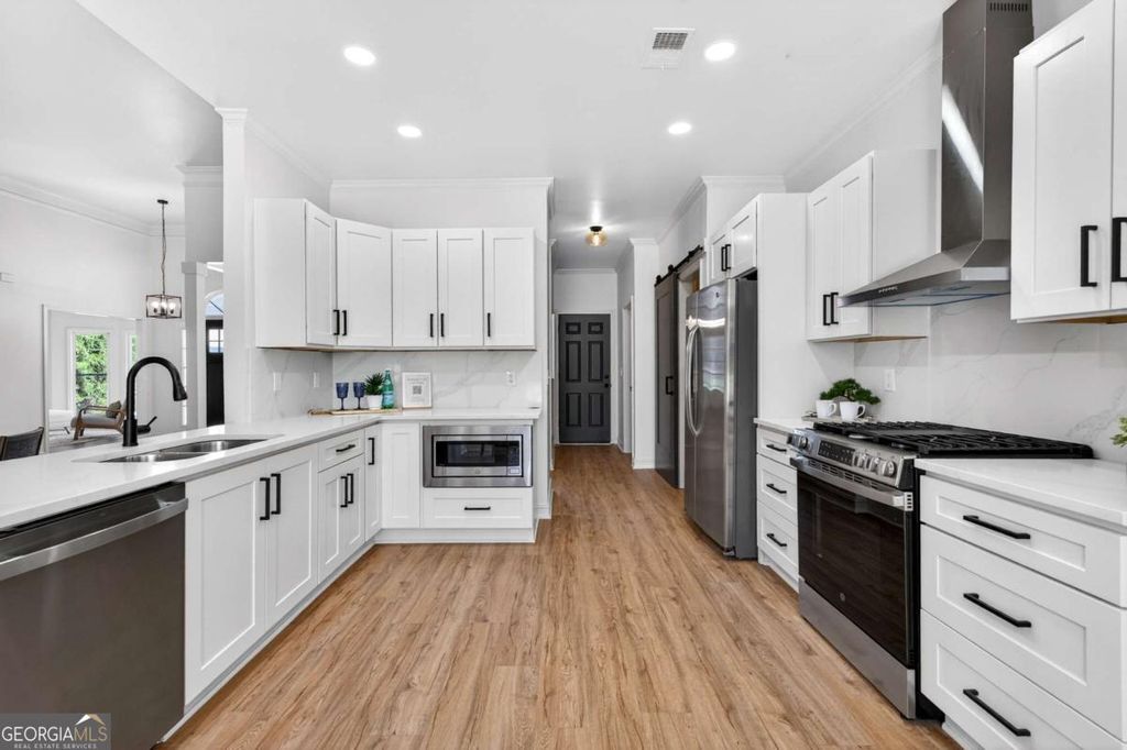 Photo of 2325 Ettas Circle SE, Conyers, GA 30013 (MLS # 10710456)