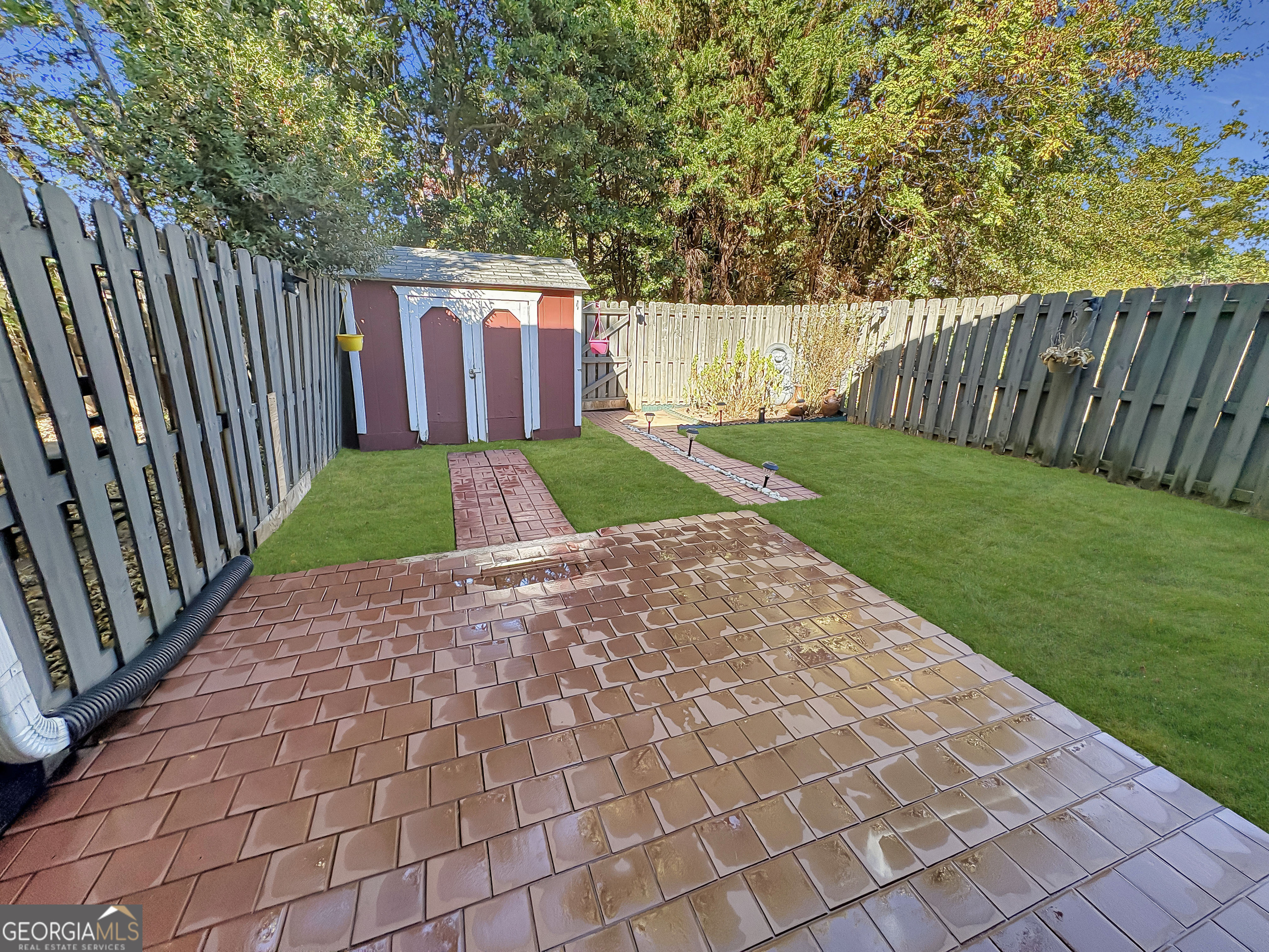 105 Governors DR