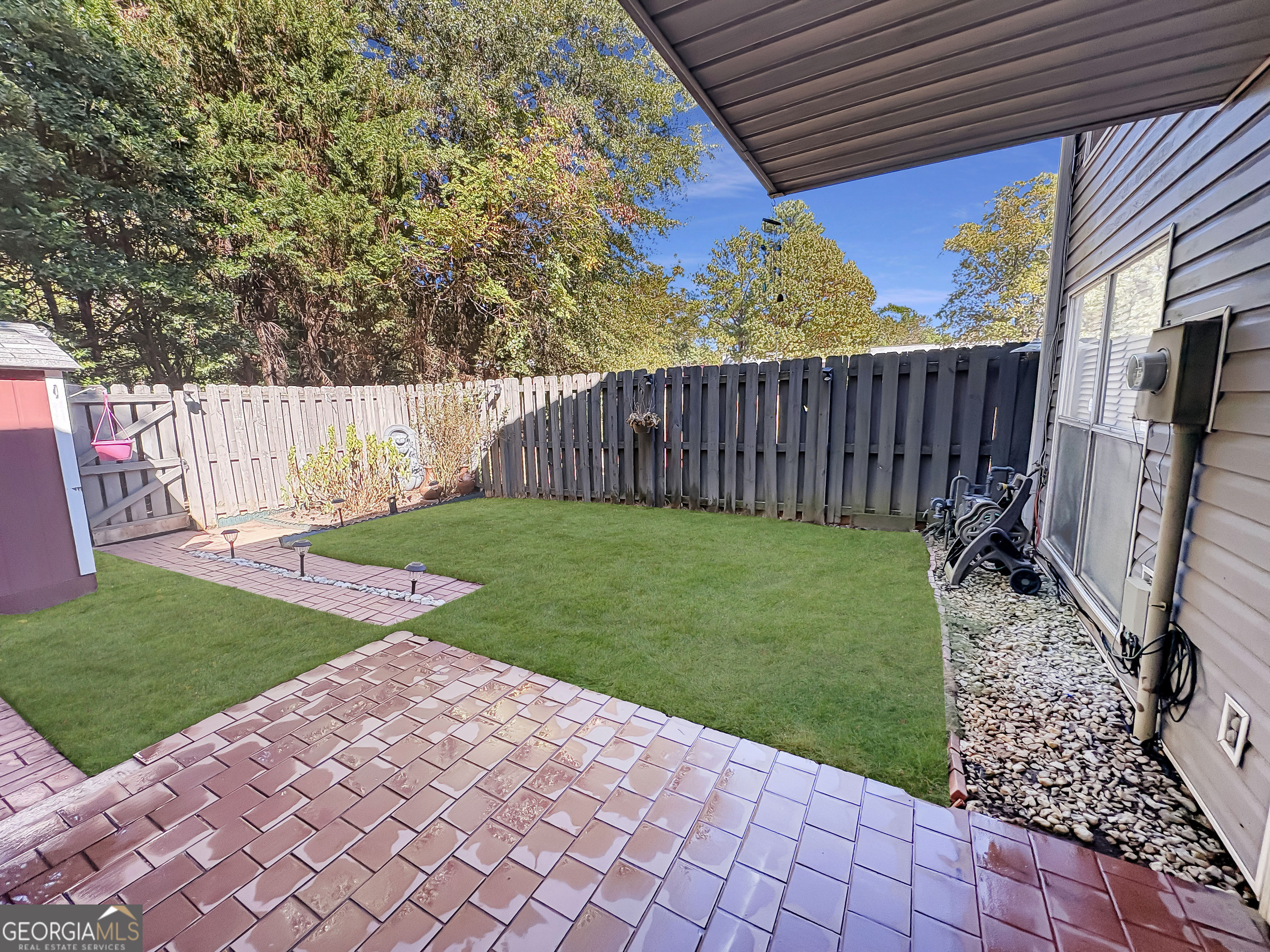 105 Governors DR