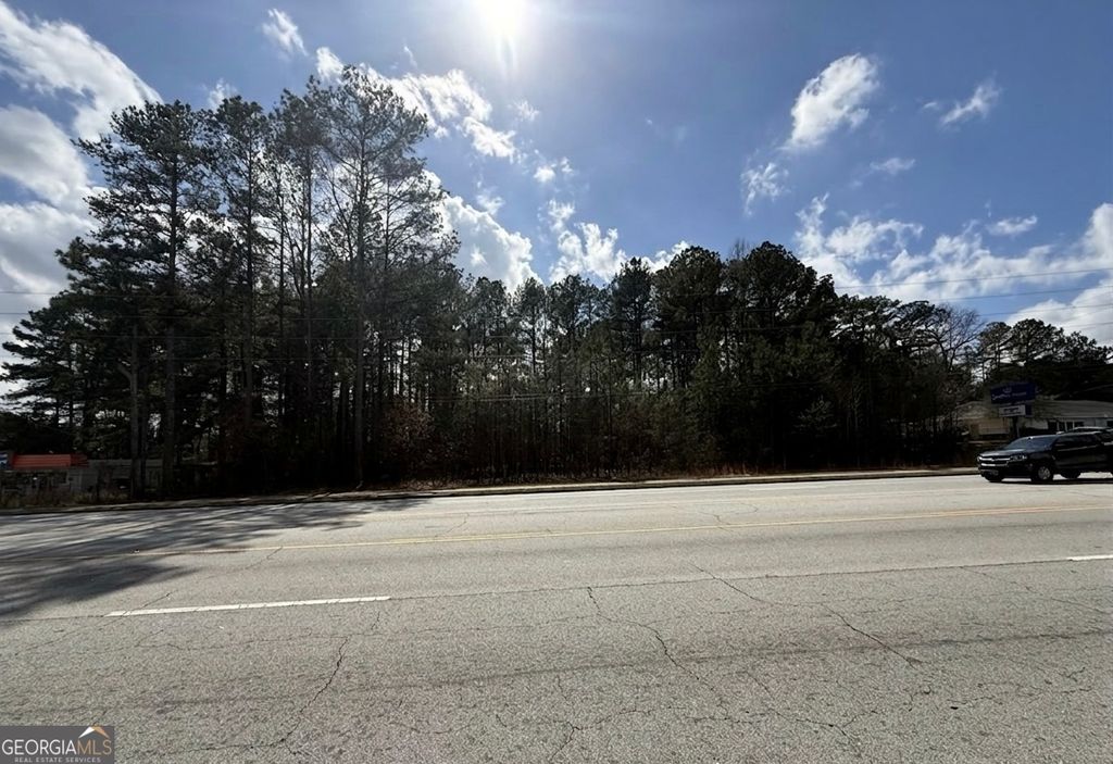 Photo of 39 Annistown Road, Stone Mountain, GA 30087 (MLS # 10708128)