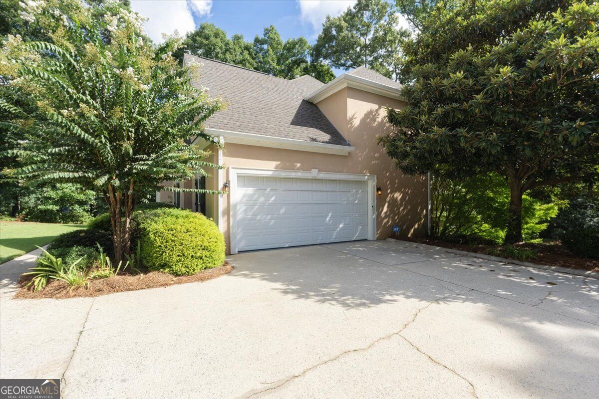 120 Westchester DR