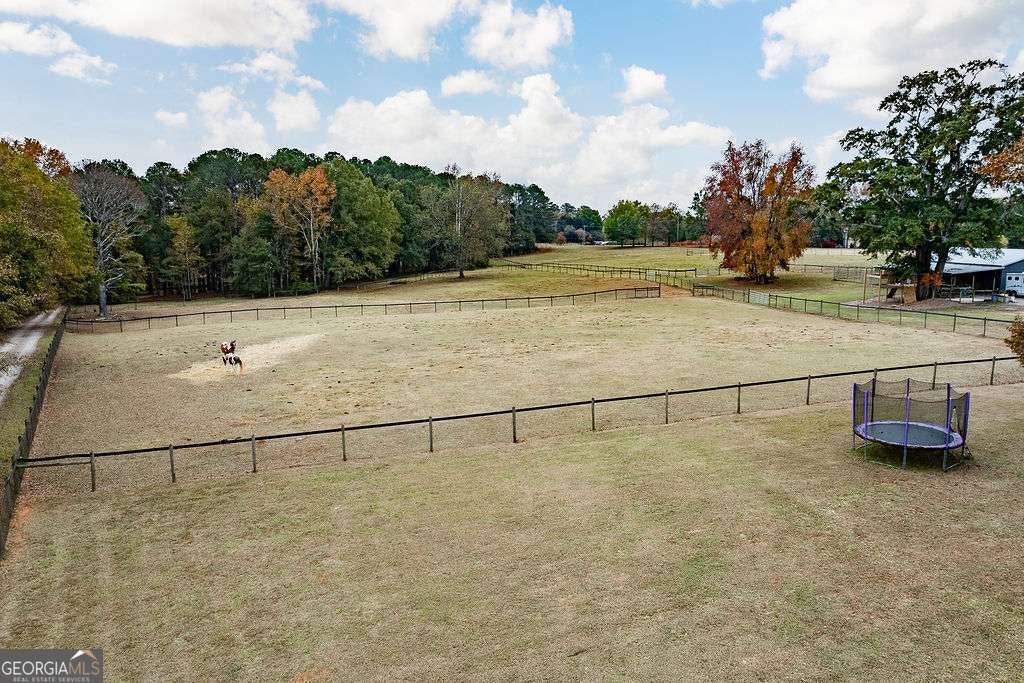 1412 Old Bishop RD