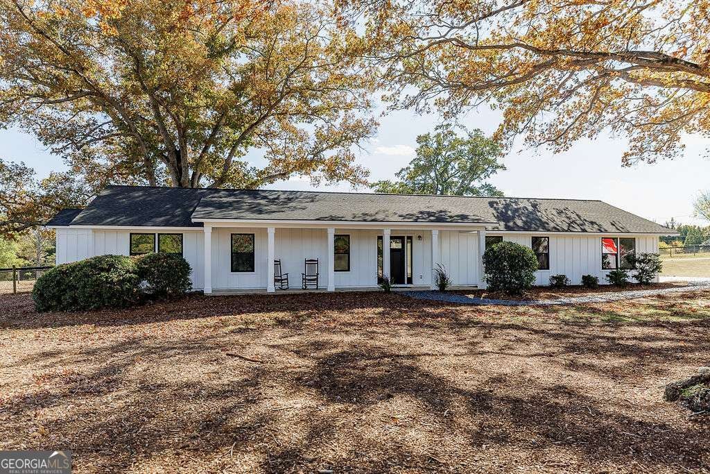 1412 Old Bishop RD