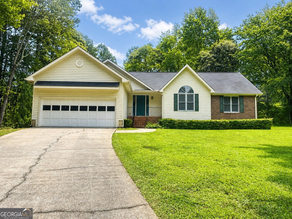 Photo of 170 Thistledown Place, Mount Airy, GA 30563 (MLS # 10834843)