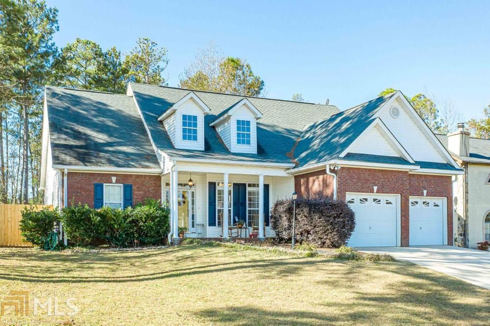 IGreat Step-less ranch with hardwood floors. Separate Dining Room, Large family room with brick, gas fireplace. Eat-in kitchen with breakfast bar. Over-sized master suite. Large, fenced backyard. Great schools.