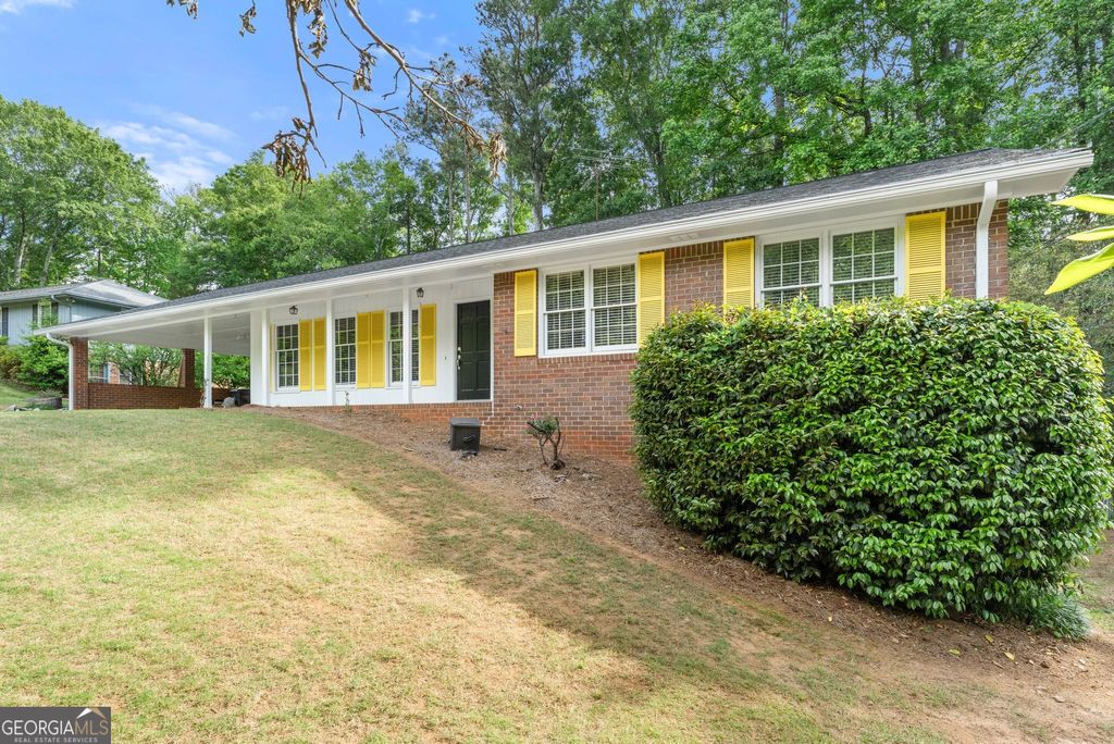 Photo of 145 Bainbridge Trail, Roswell, GA 30076 (MLS # 10757941)