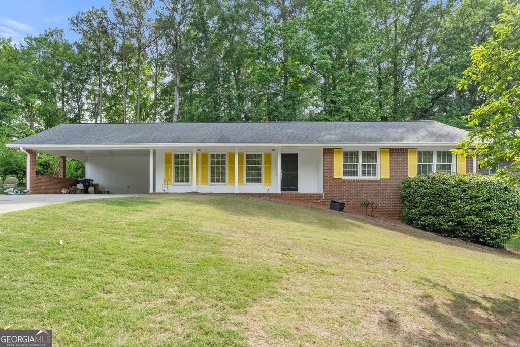 Photo of 145 Bainbridge Trail, Roswell, GA 30076 (MLS # 10757941)