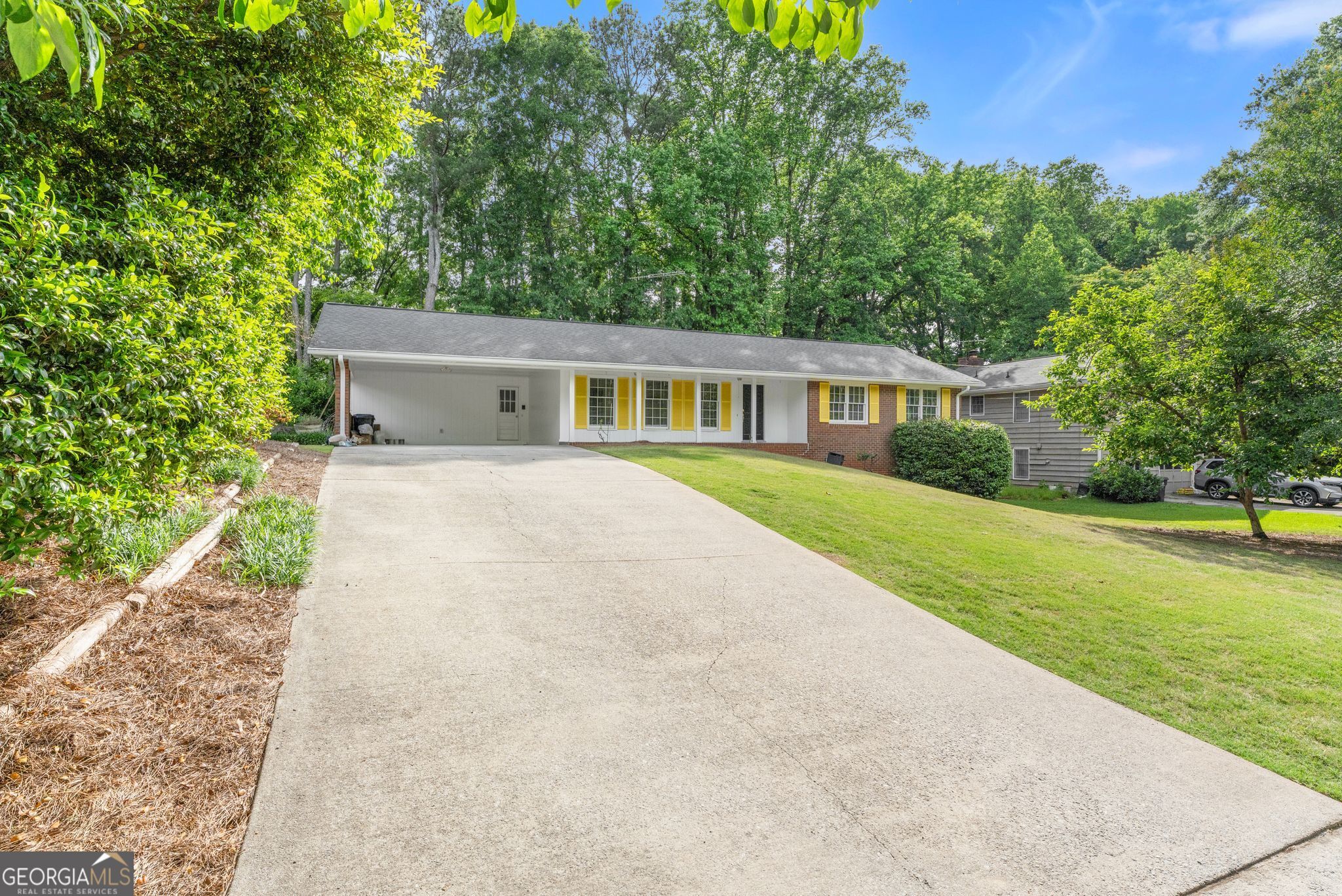 145 Bainbridge TRL