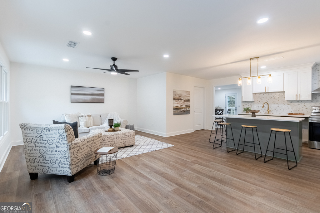 398 Baker CIR NW