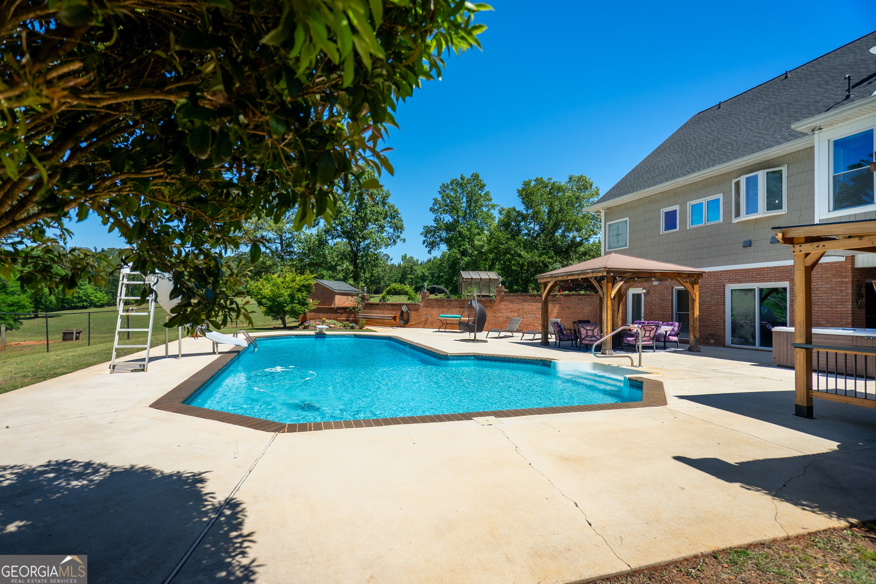 529 Floyd Rd, Pine Mountain, GA, 31822, USA, 4 Bedrooms Bedrooms, ,6 BathroomsBathrooms,Residential,Active,529 Floyd Rd,10760923