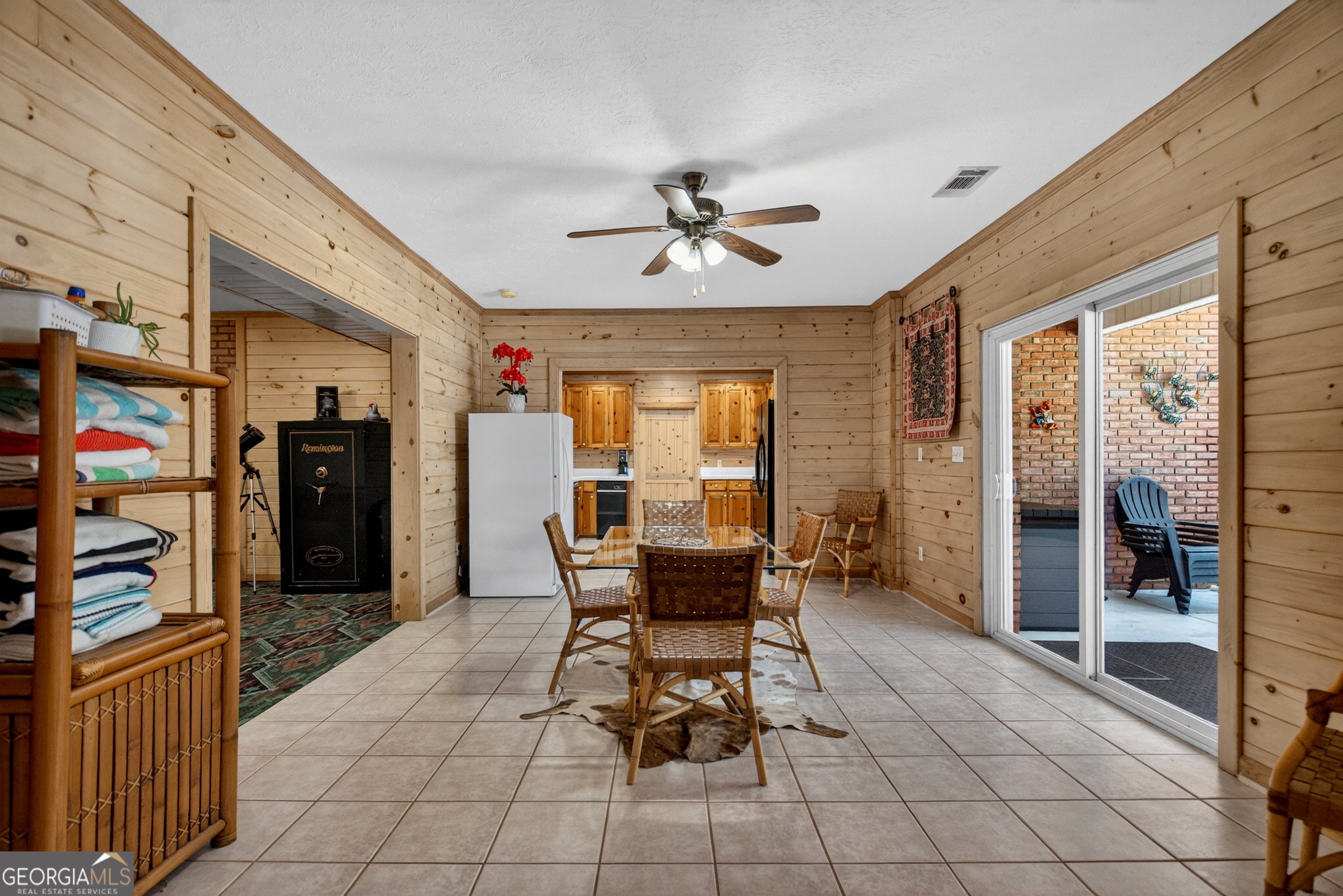 529 Floyd Rd, Pine Mountain, GA, 31822, USA, 4 Bedrooms Bedrooms, ,6 BathroomsBathrooms,Residential,Active,529 Floyd Rd,10760923