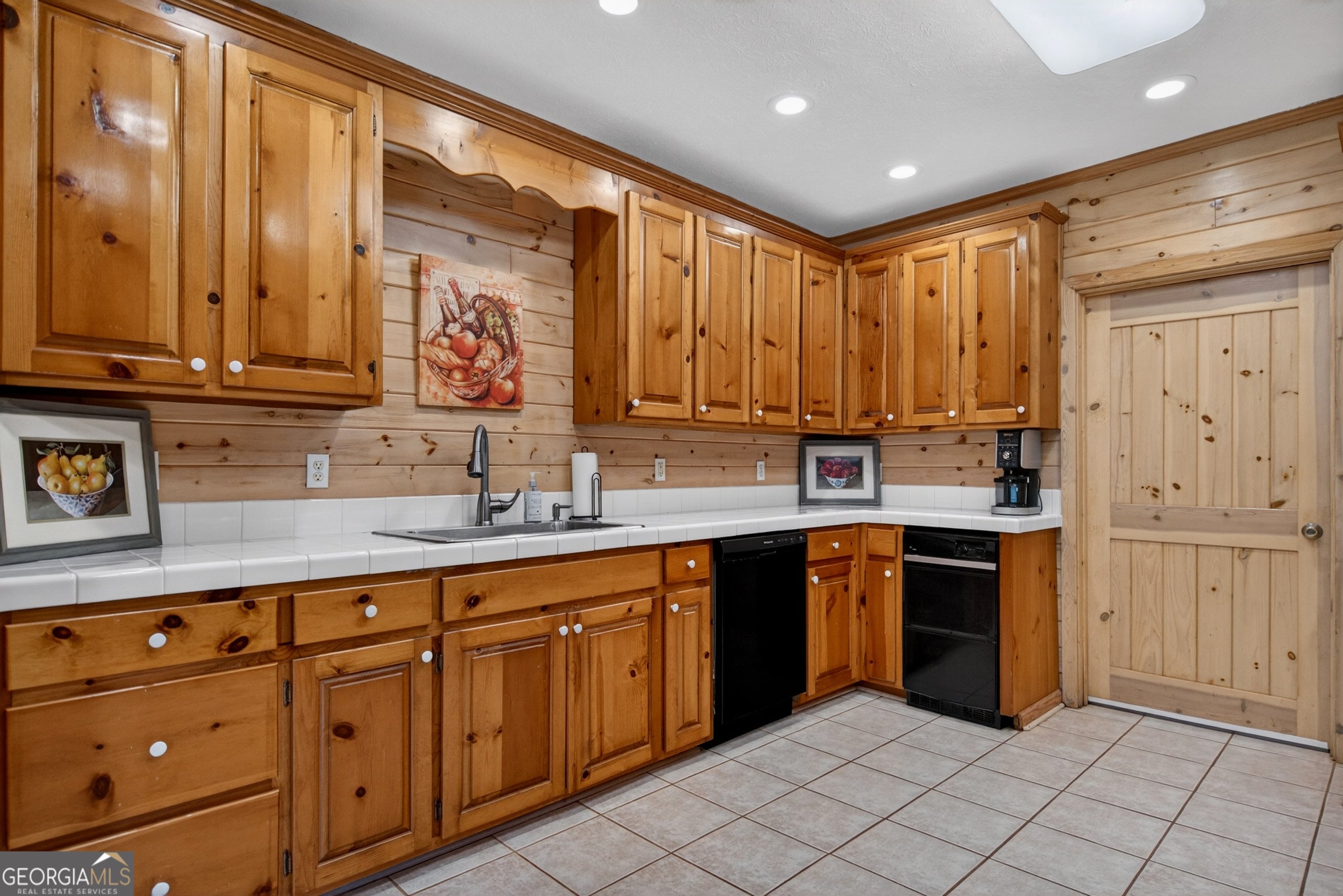 529 Floyd Rd, Pine Mountain, GA, 31822, USA, 4 Bedrooms Bedrooms, ,6 BathroomsBathrooms,Residential,Active,529 Floyd Rd,10760923