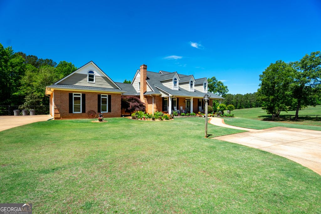 Photo of 529 Floyd Road, Pine Mountain, GA 31822 (MLS # 10760923)