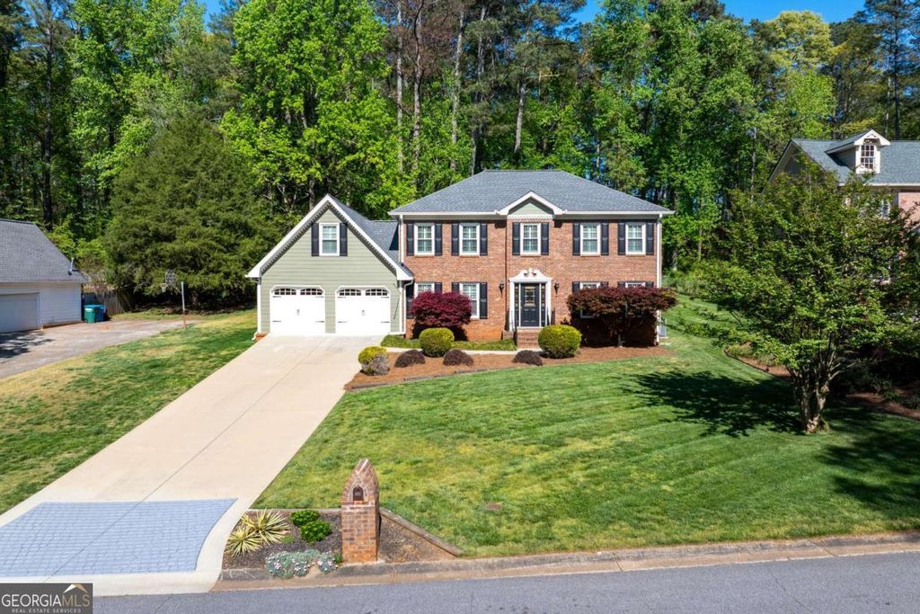 Photo of 826 Marbrook Drive, Lawrenceville, GA 30044 (MLS # 10730396)
