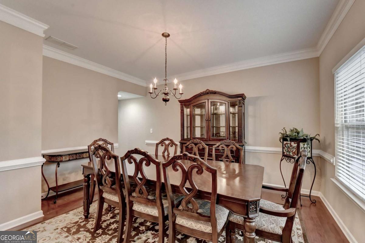 4228 Woods Creek LN