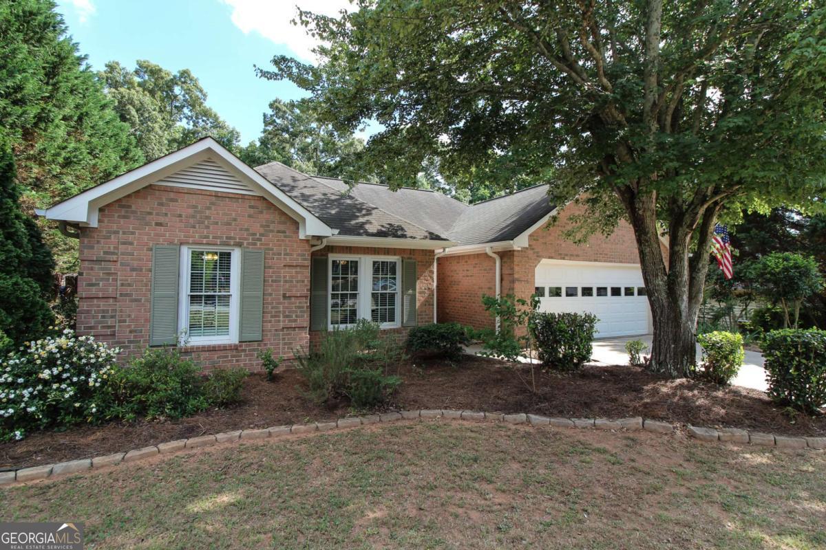 105 Meadow Creek DR