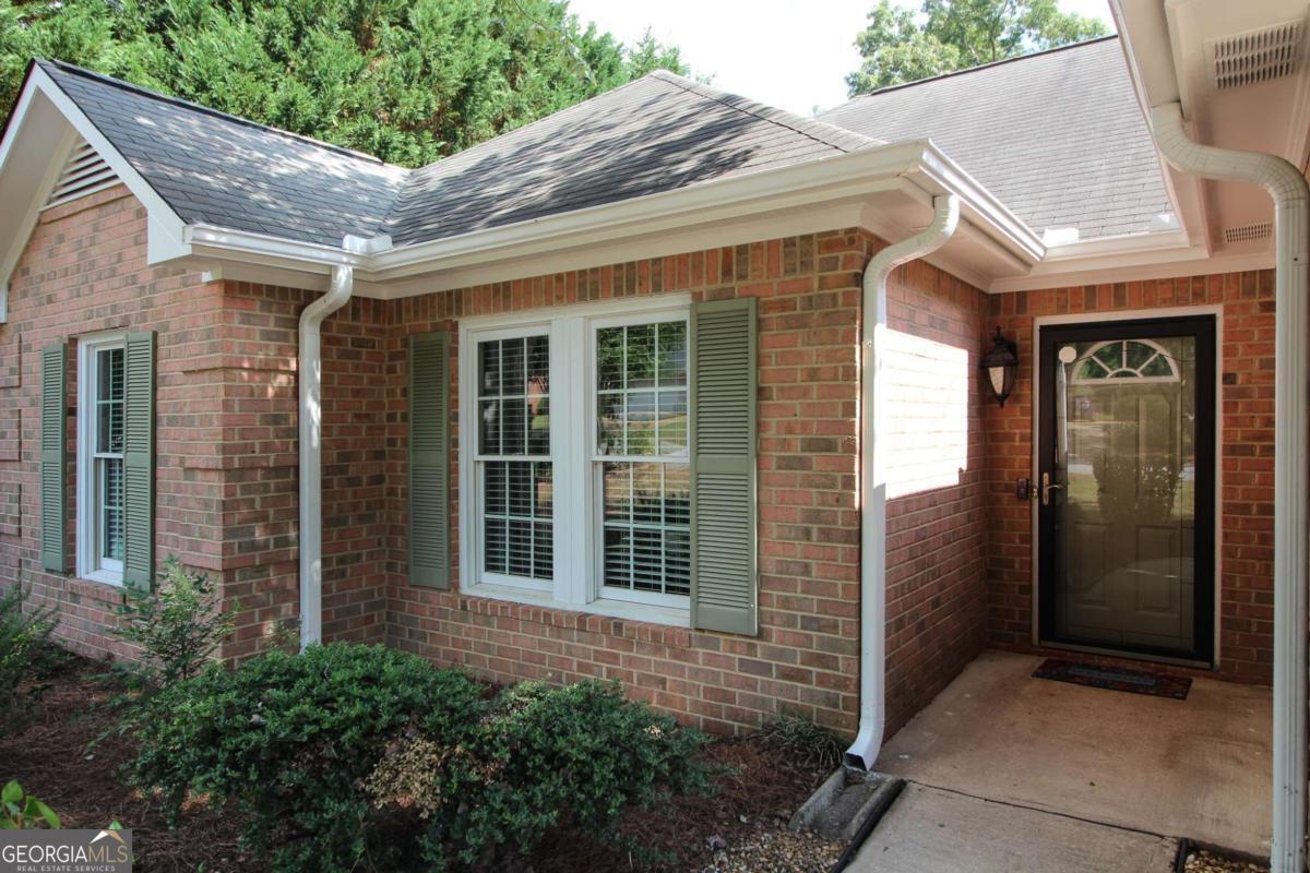 105 Meadow Creek DR