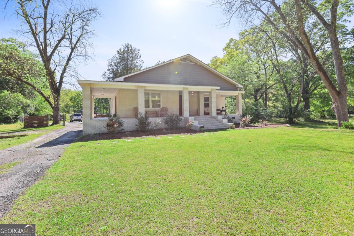 901 E Main ST