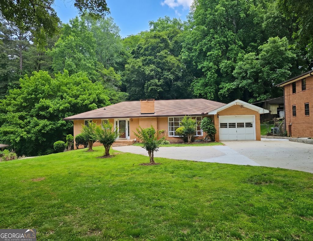 Photo of 257 Chalmers Drive NW, Atlanta, GA 30318 (MLS # 10775856)