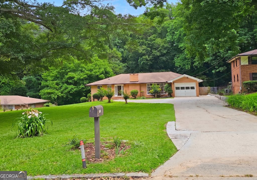 Photo of 257 Chalmers Drive NW, Atlanta, GA 30318 (MLS # 10775856)