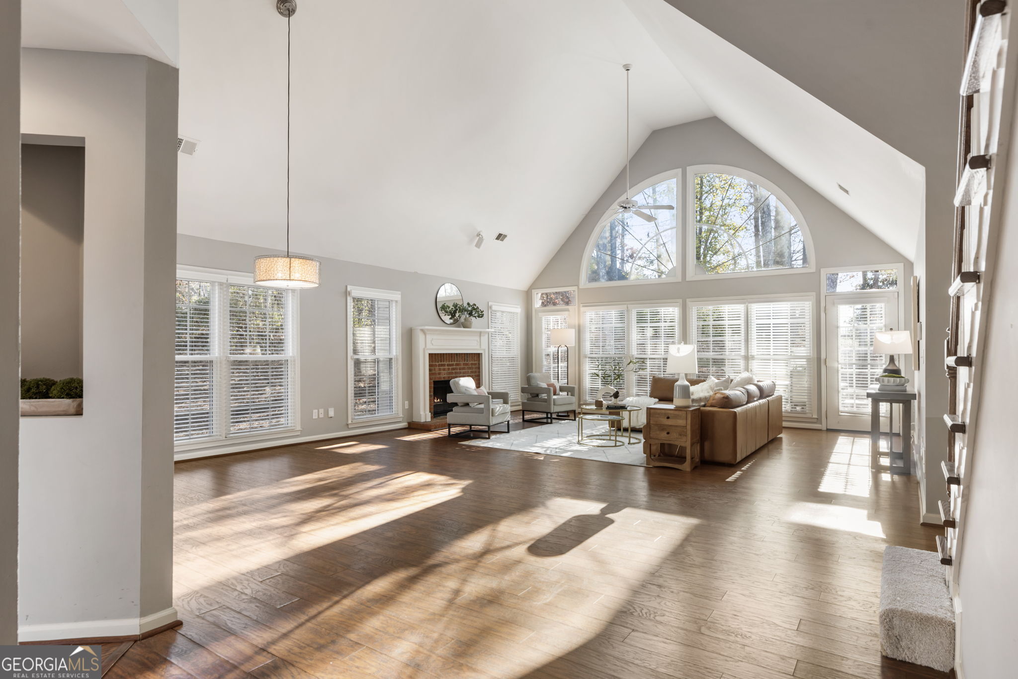 6105 Harbour Overlook