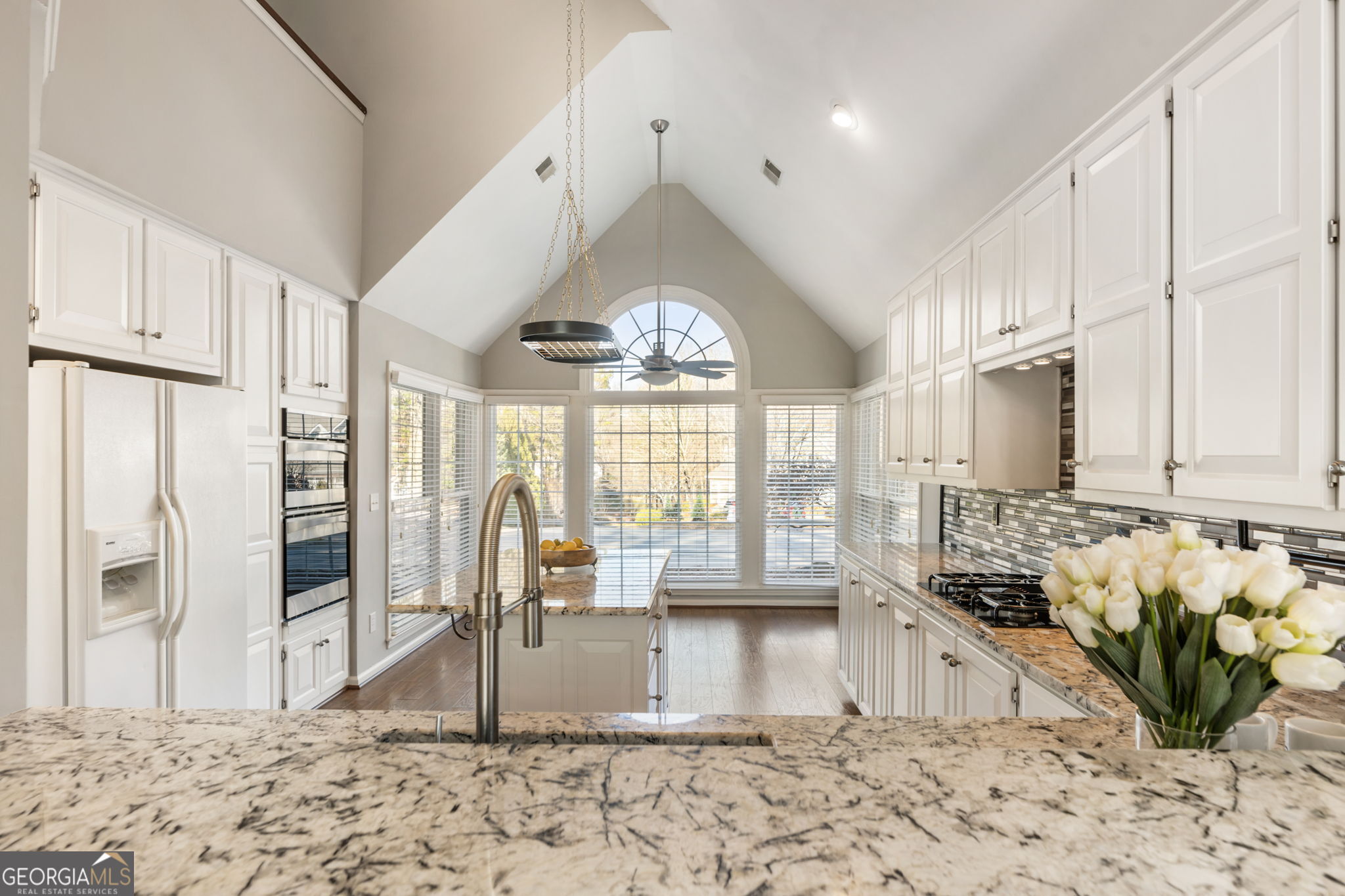 6105 Harbour Overlook