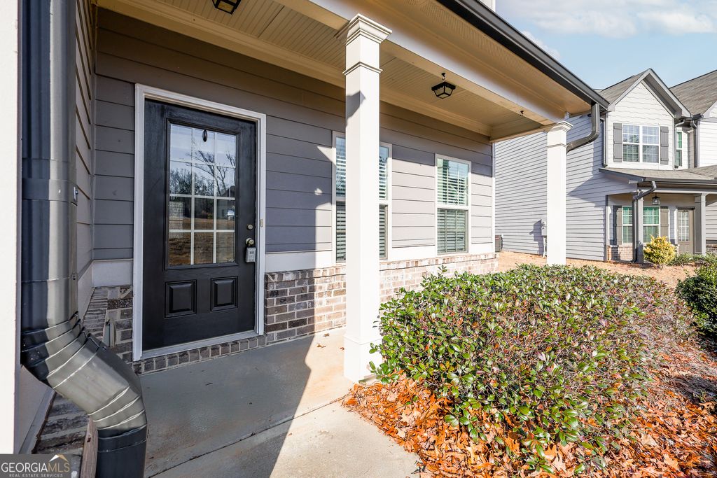 Photo of 827 Wellford Avenue, Jefferson, GA 30549 (MLS # 10686520)