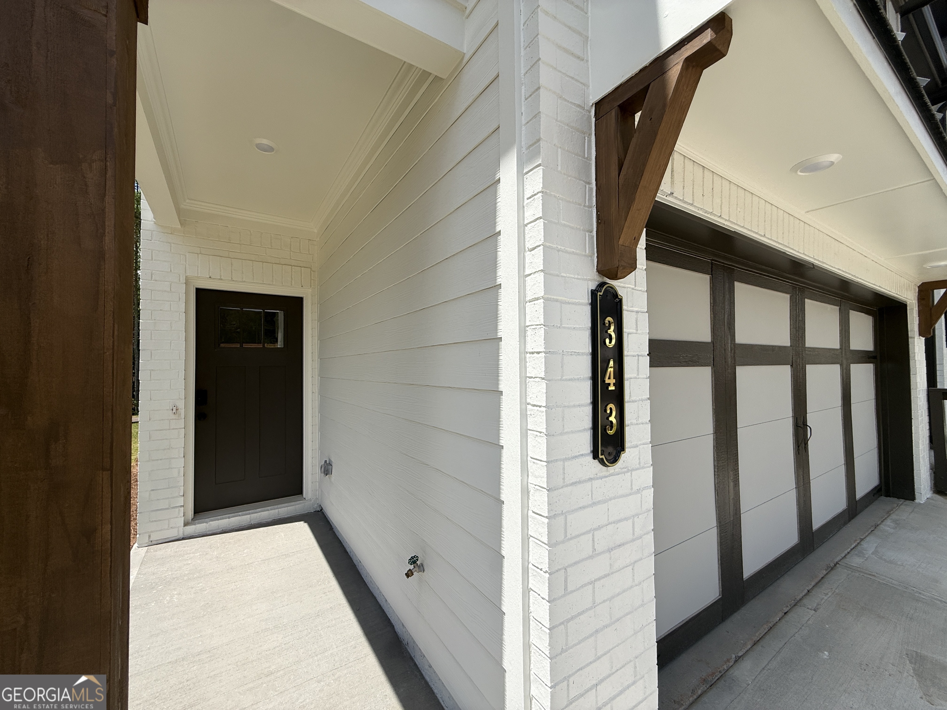 343 Brook Landing CIR