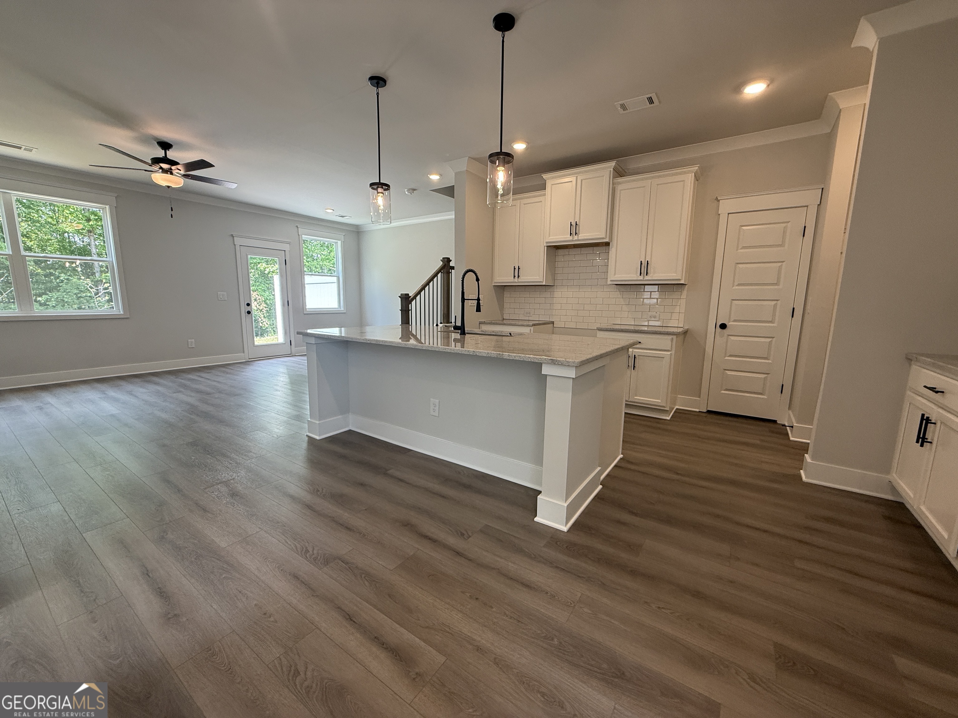 343 Brook Landing CIR