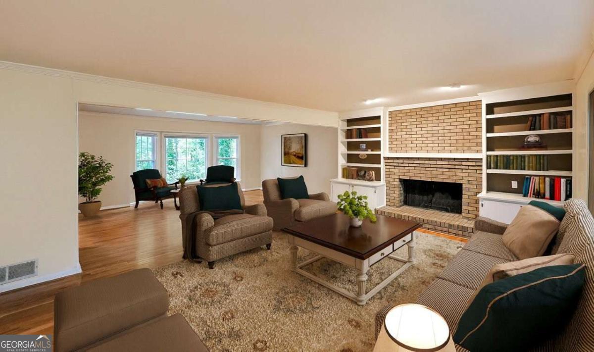 295 LAKEMONT DR