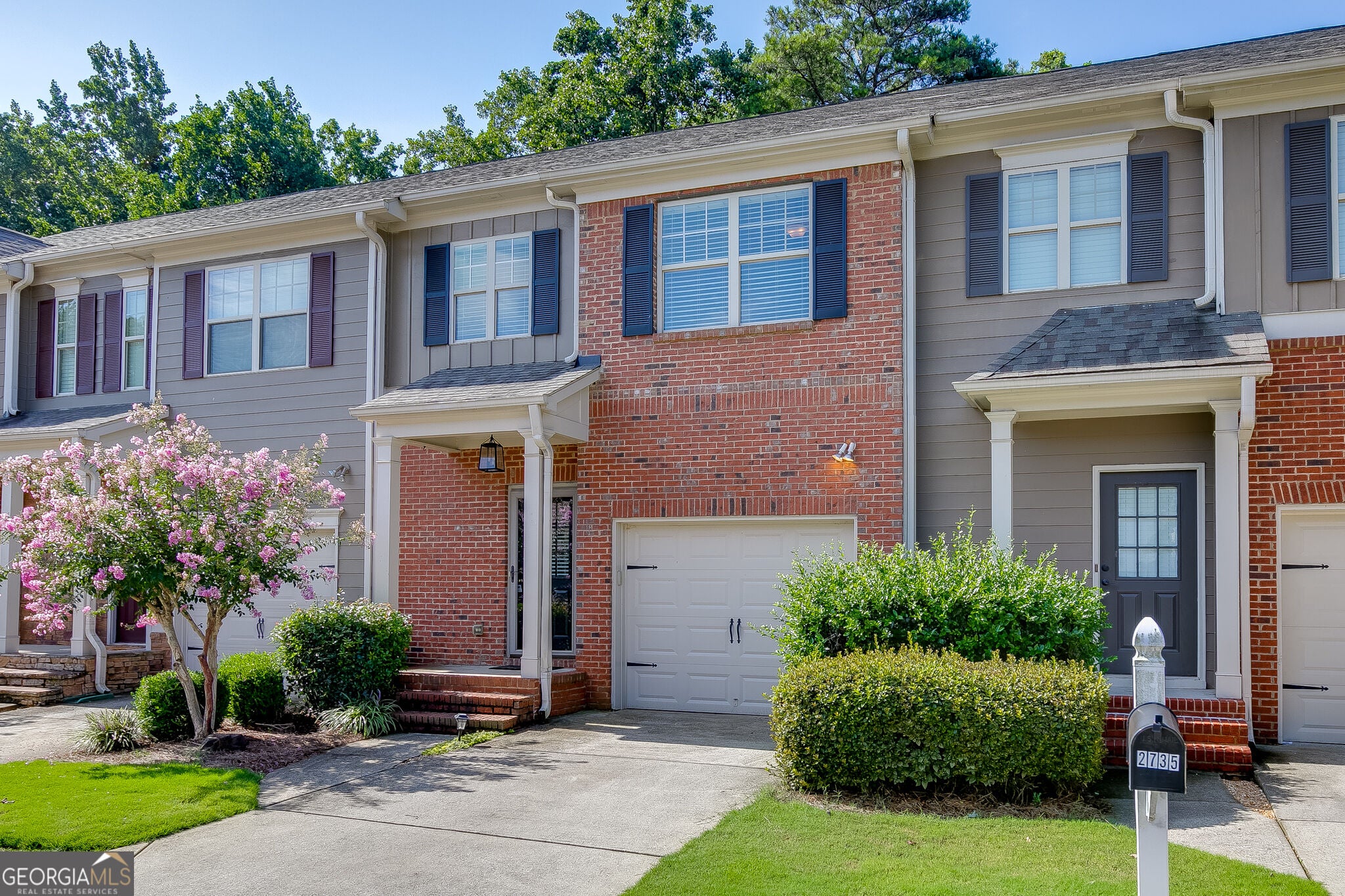 2725 Maple Park PL