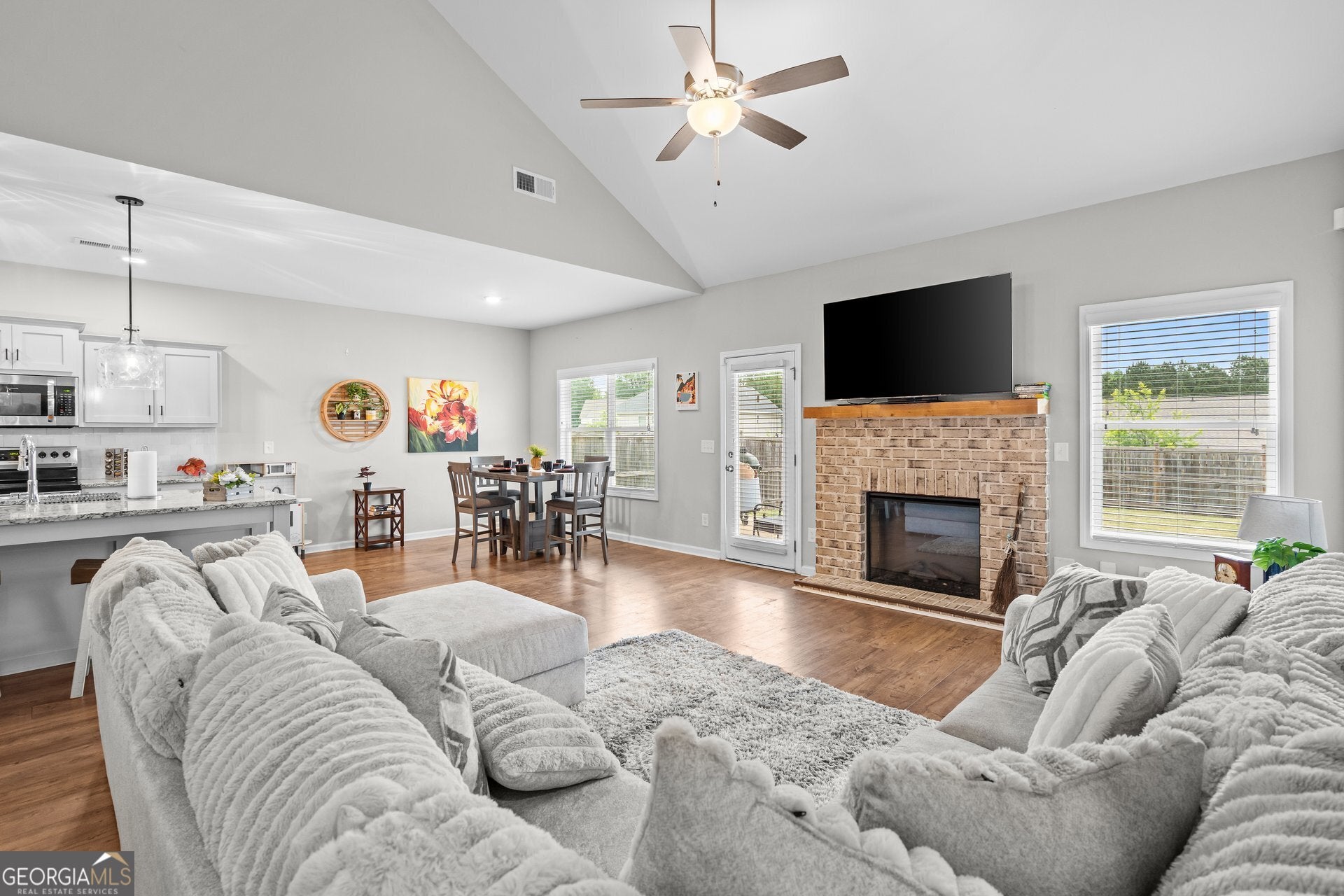 119 Cedar Park WAY