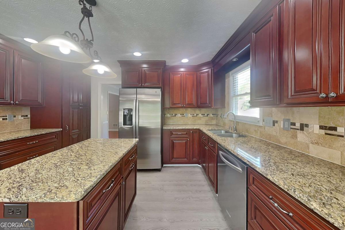 11195 Surrey Park TRL