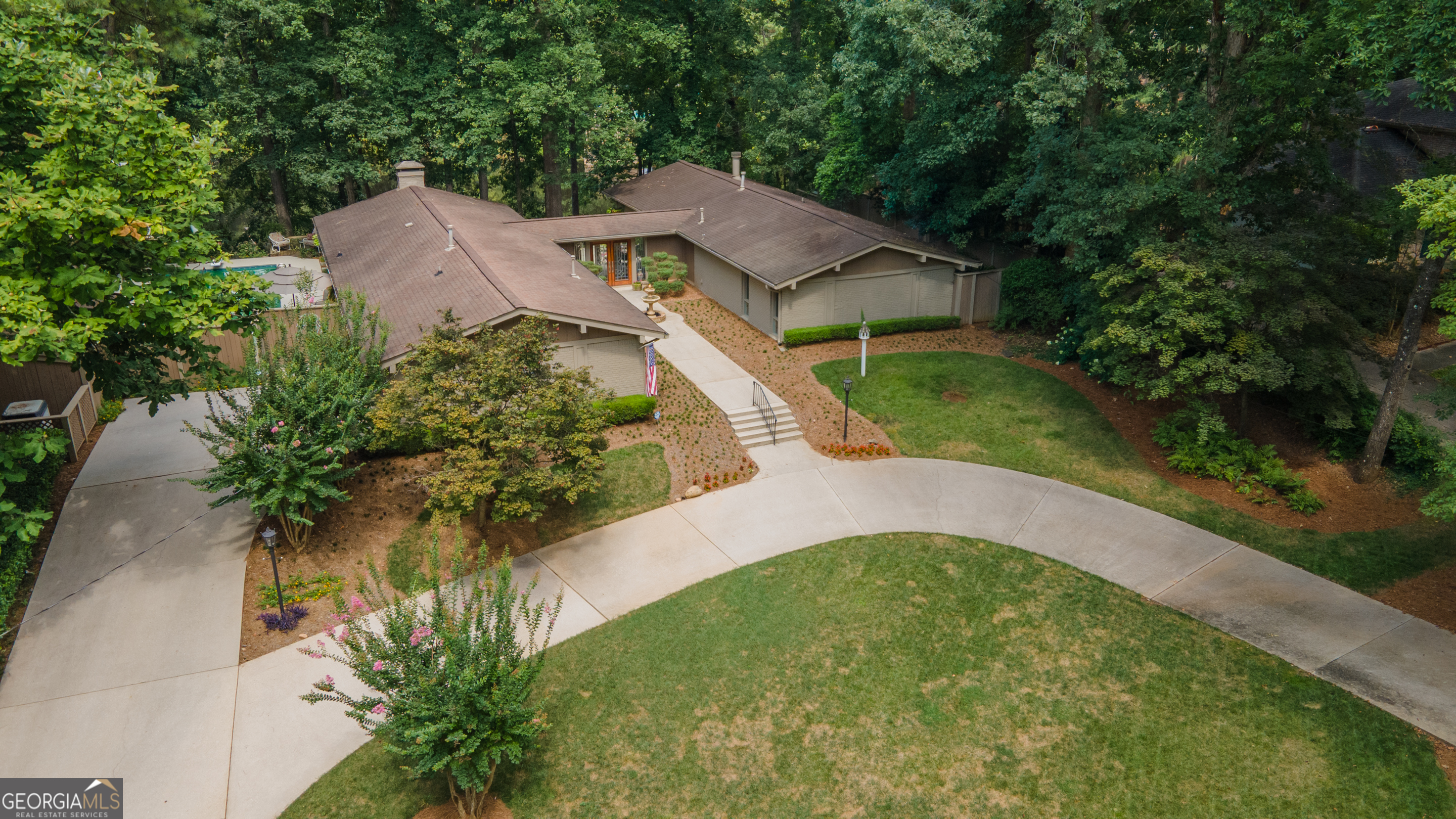 3623 Sunderland CT NE