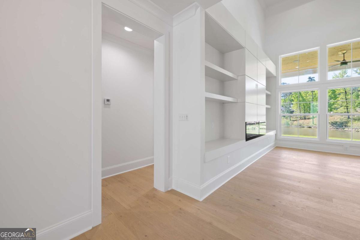1270 Glen Eagle DR